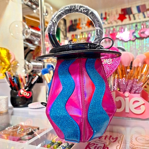 Ring Pop Crossbody Bag - Picture 7 of 11